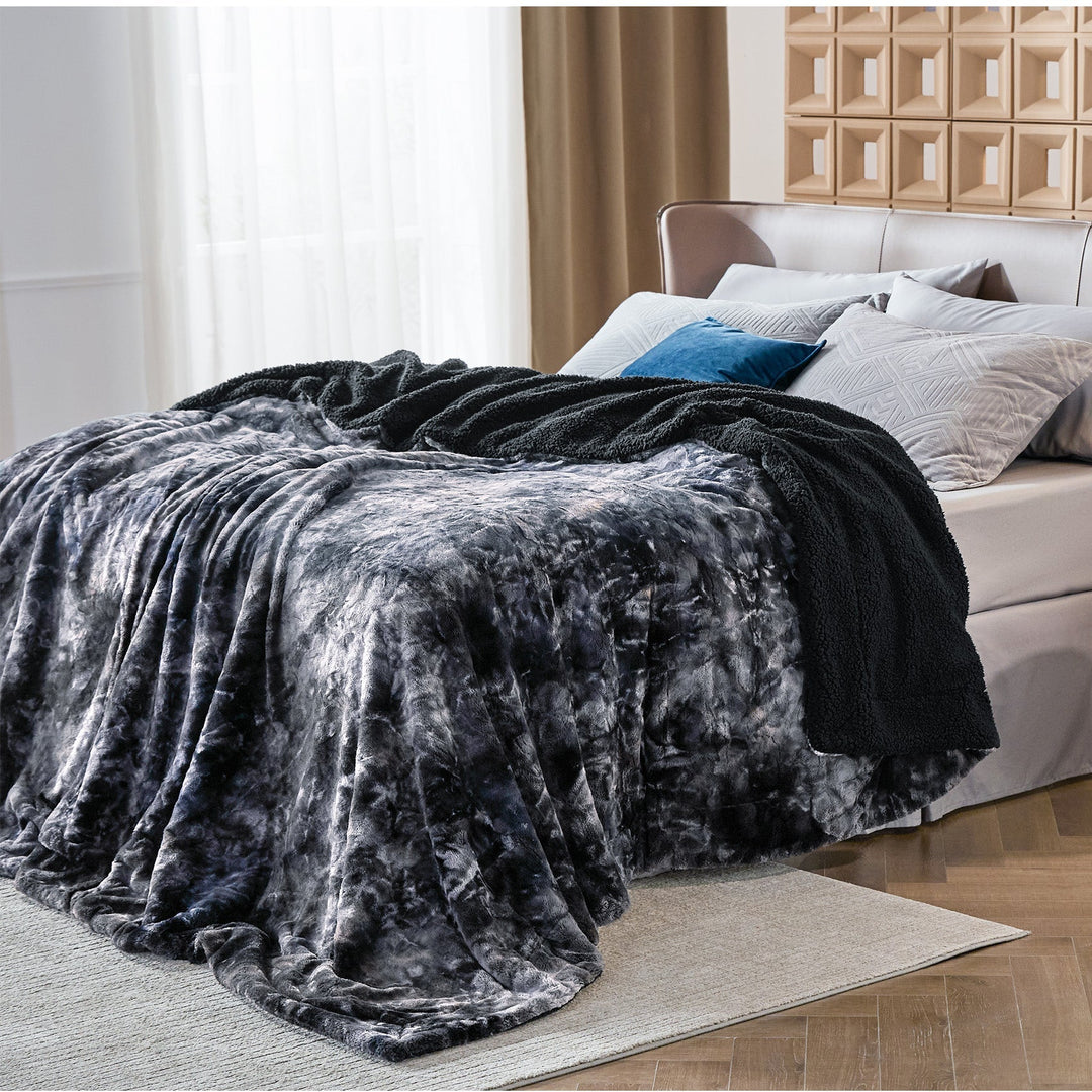 Faux Fur Sherpa Fleece Blanket