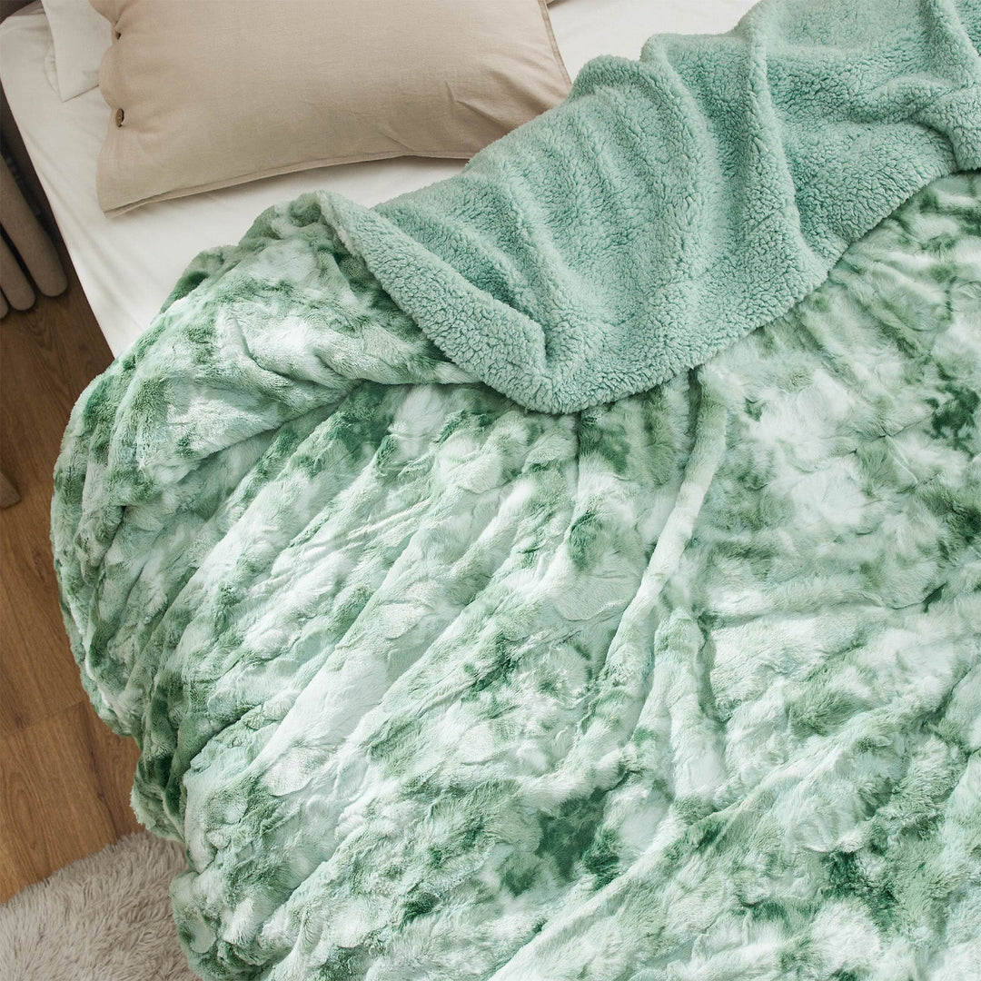 Faux Fur Sherpa Fleece Blanket